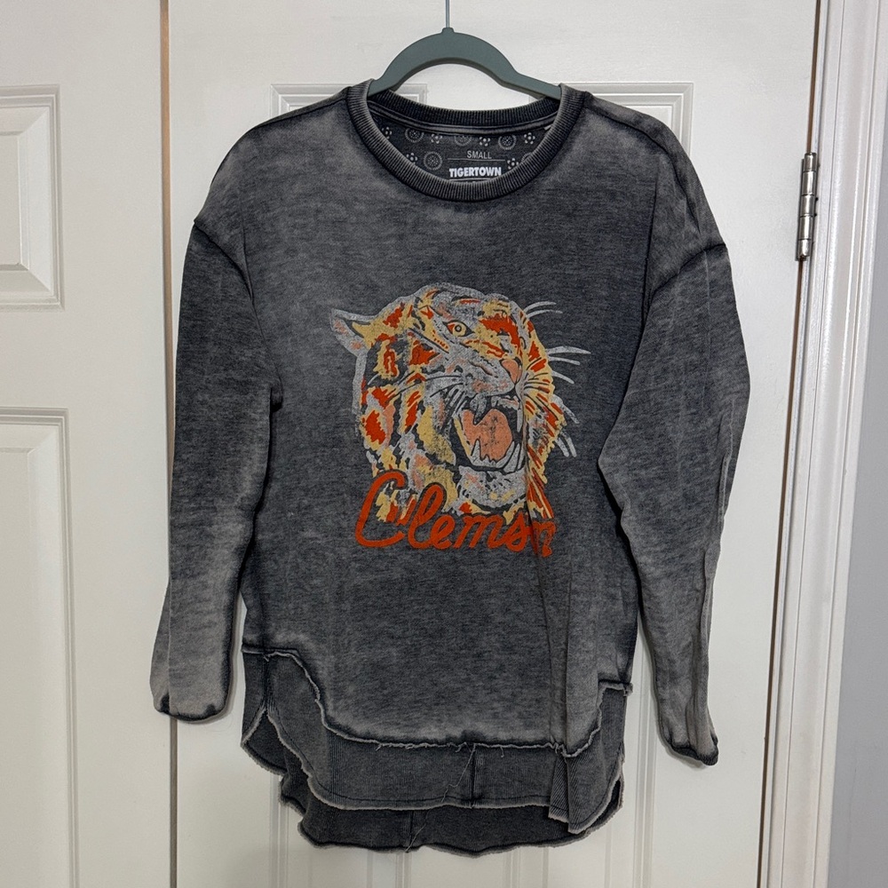 Gray Clemson Tiger Sweatshirt